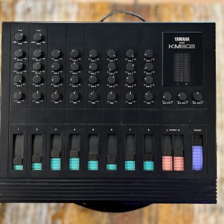 Yamaha KM 802 mikseri (käytetty)