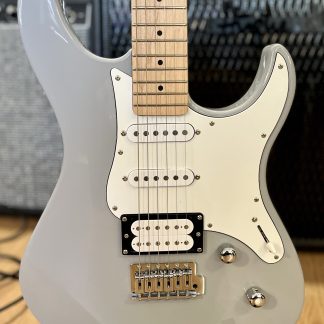 Yamaha Pacifica 112VM harmaa (käytetty-mint)