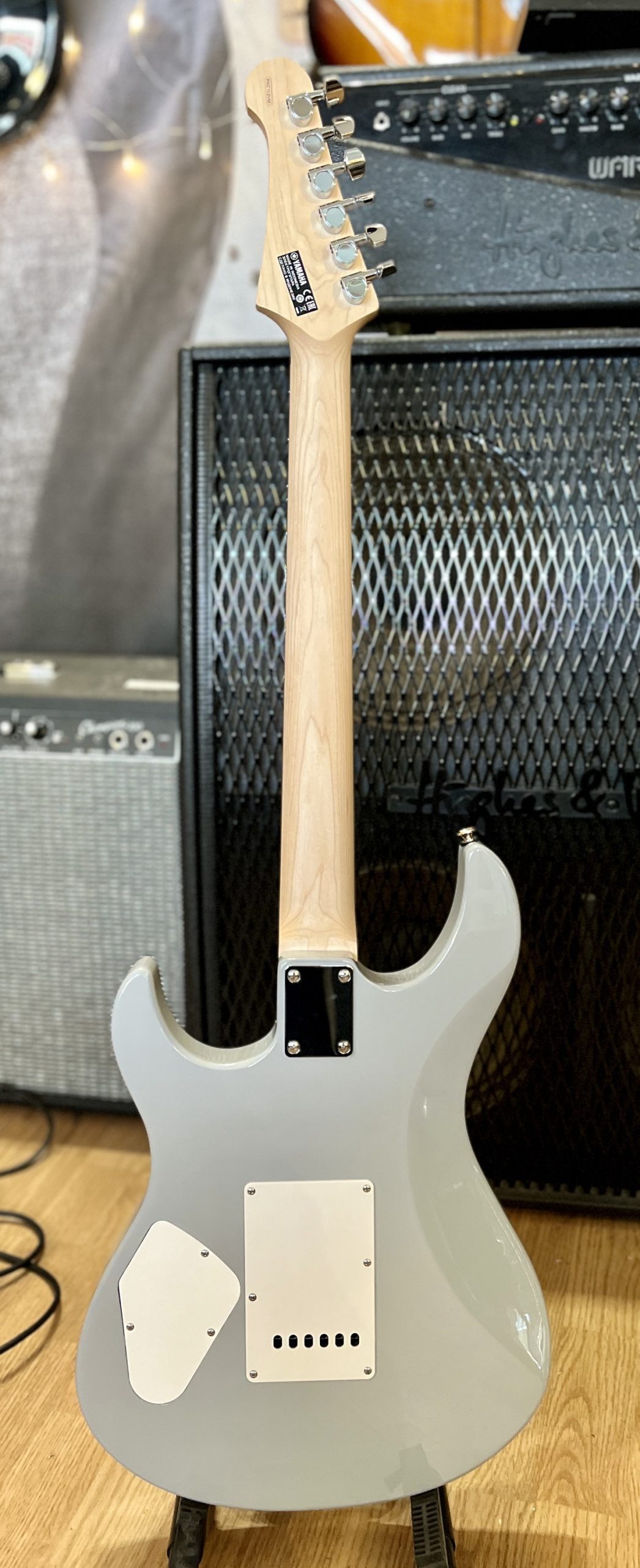 Yamaha Pacifica 112VM harmaa (käytetty-mint) - Image 4